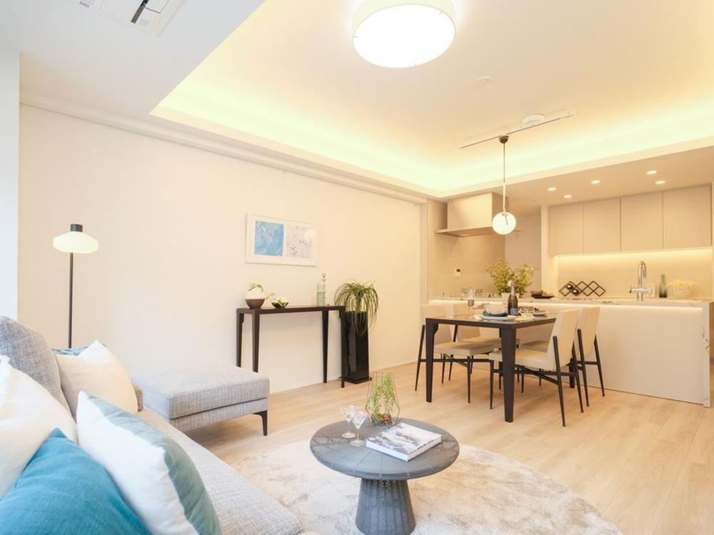 1LDK+S apartment in Minato Ward, Tokyo - Photo 1