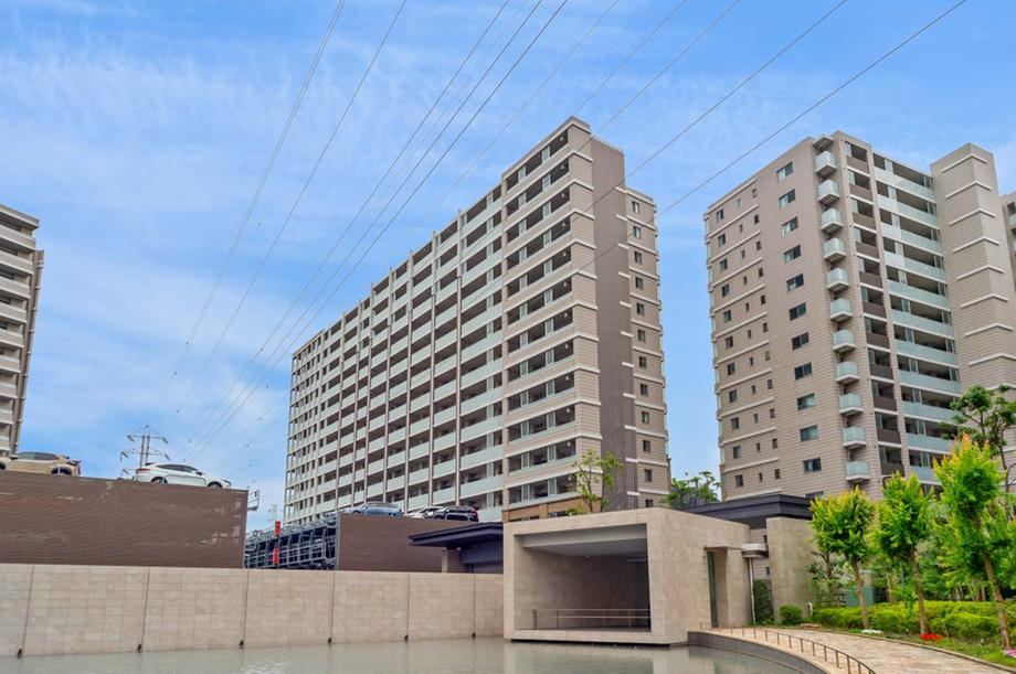3LDK apartment in Saiwai Ward, Kawasaki, Kanagawa - Photo 1