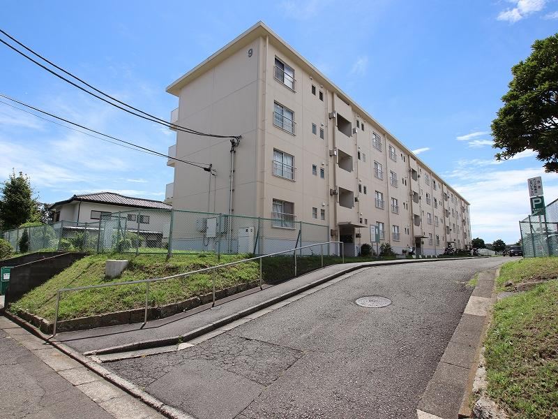 2LDK apartment in Zushi, Kanagawa - Photo 1