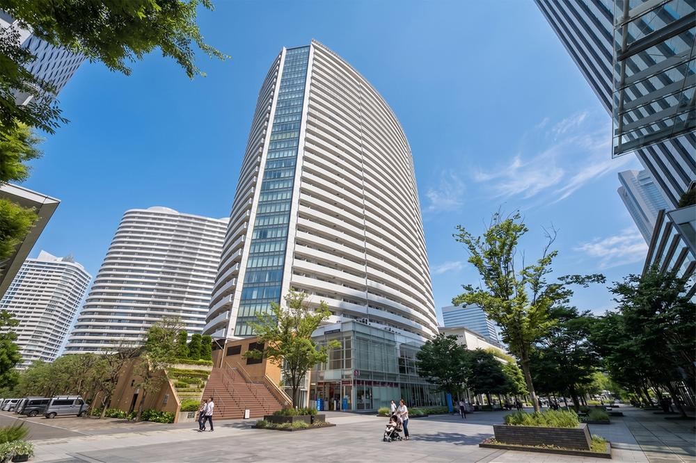 2LDK+S apartment in Nishi Ward, Yokohama, Kanagawa - Photo 1