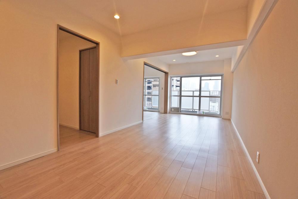 2LDK apartment in Kita Ward, Osaka - Photo 1