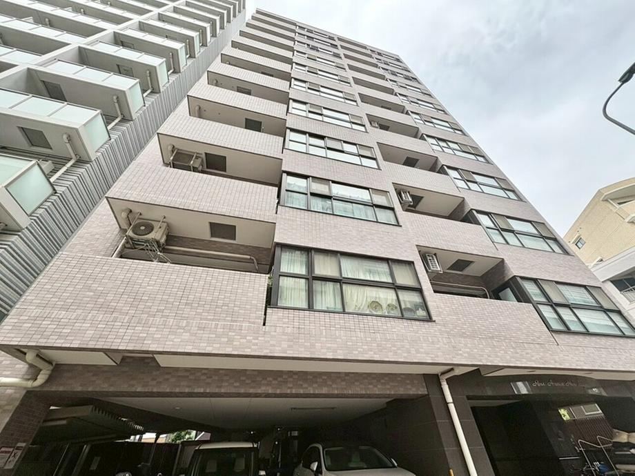 2LDK apartment in Kita Ward, Tokyo - Photo 1