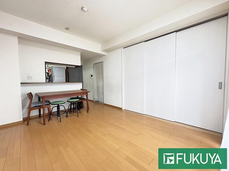 3LDK apartment in Neyagawa, Osaka - Photo 1