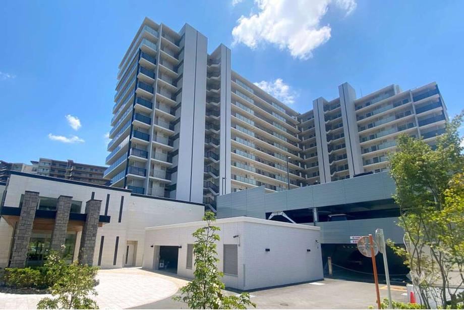 3LDK apartment in Ibaraki, Osaka - Photo 1