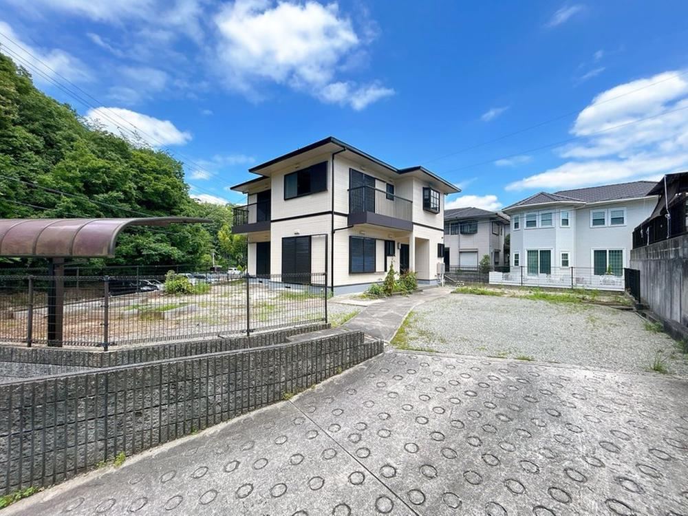 5LDK+S house in Kita Ward, Kobe, Hyogo - Photo 1