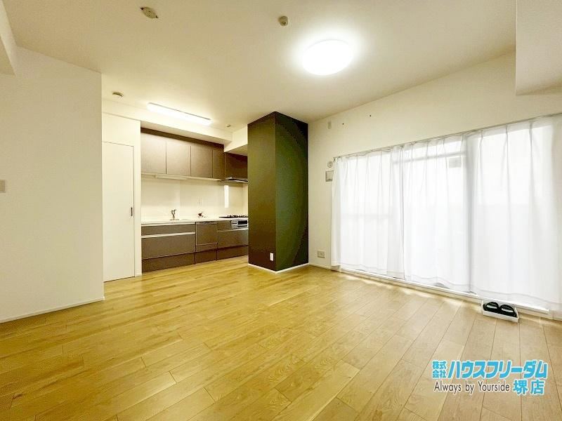 3LDK apartment in Kita Ward, Sakai, Osaka - Photo 1