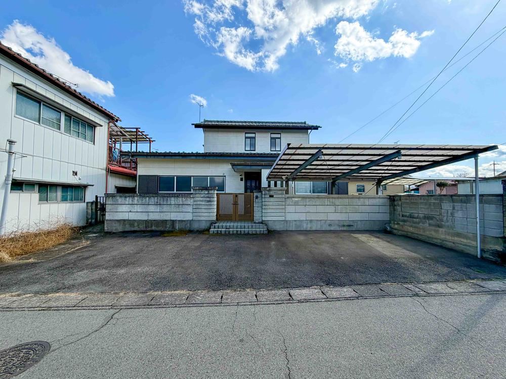 4LDK house in Annaka, Gunma - Photo 1