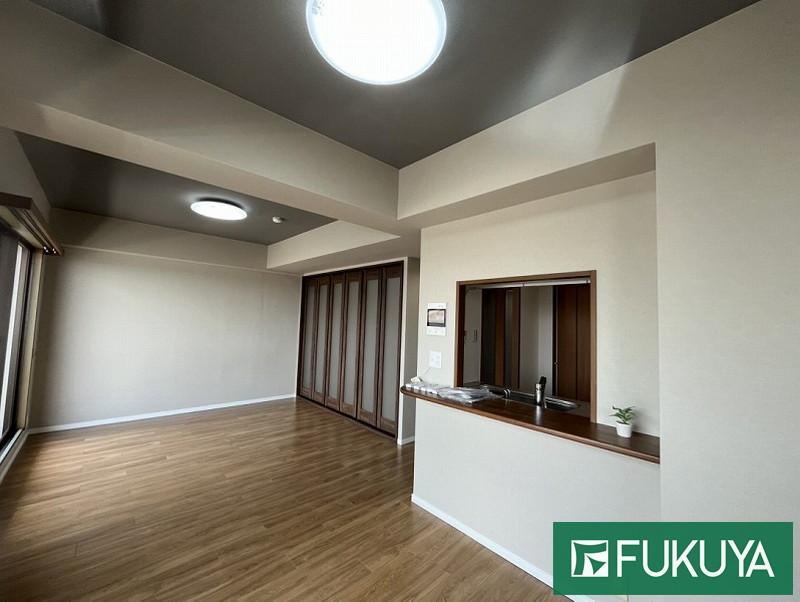 2LDK+S apartment in Nada Ward, Kobe, Hyogo - Photo 1