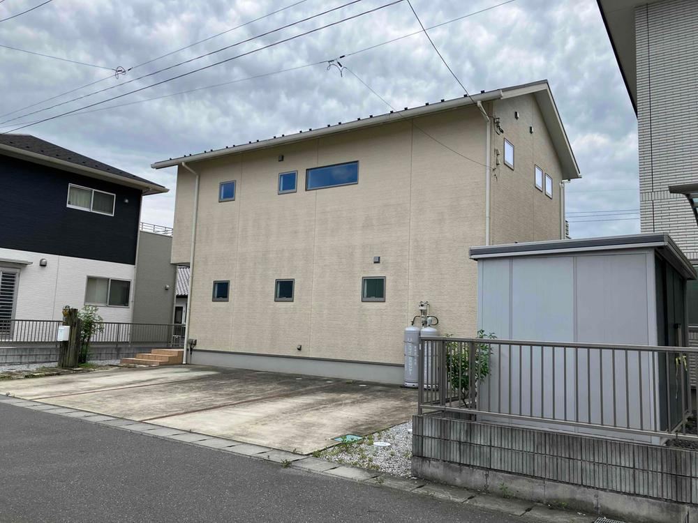 2LDK house in Tochigi, Tochigi - Photo 1