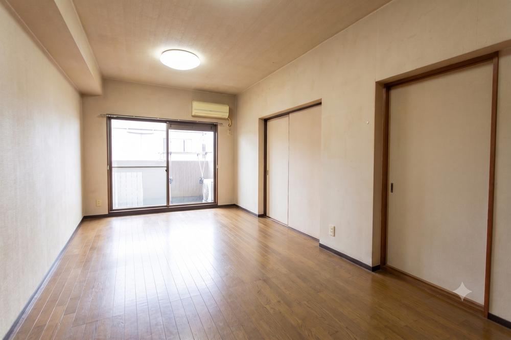 3LDK apartment in Tempaku Ward, Nagoya, Aichi - Photo 1