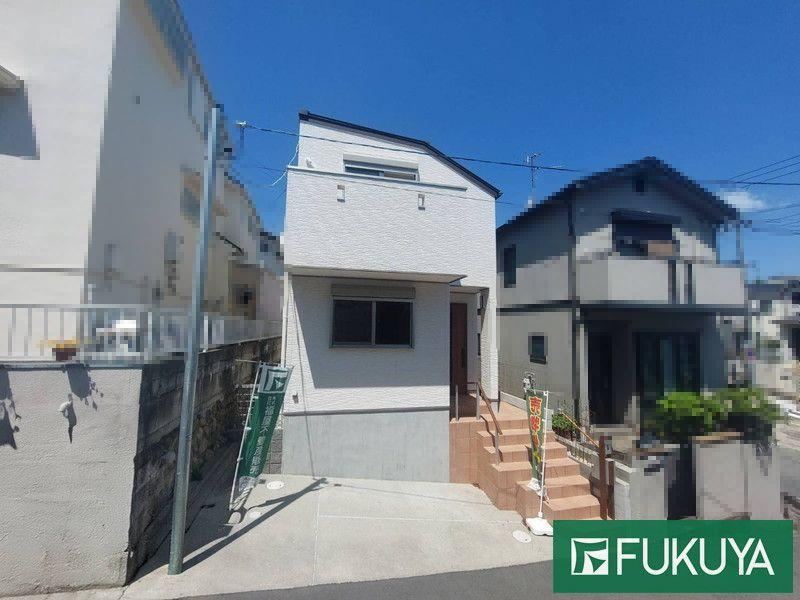 3LDK house in Takarazuka, Hyogo - Photo 1
