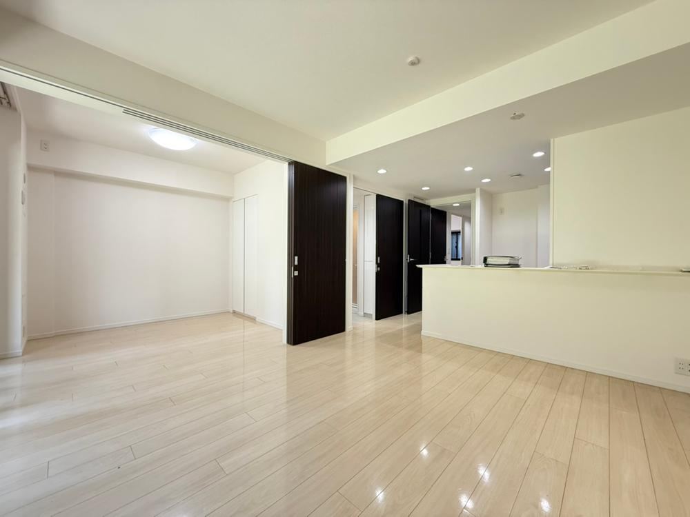 3LDK apartment in Warabi, Saitama - Photo 1