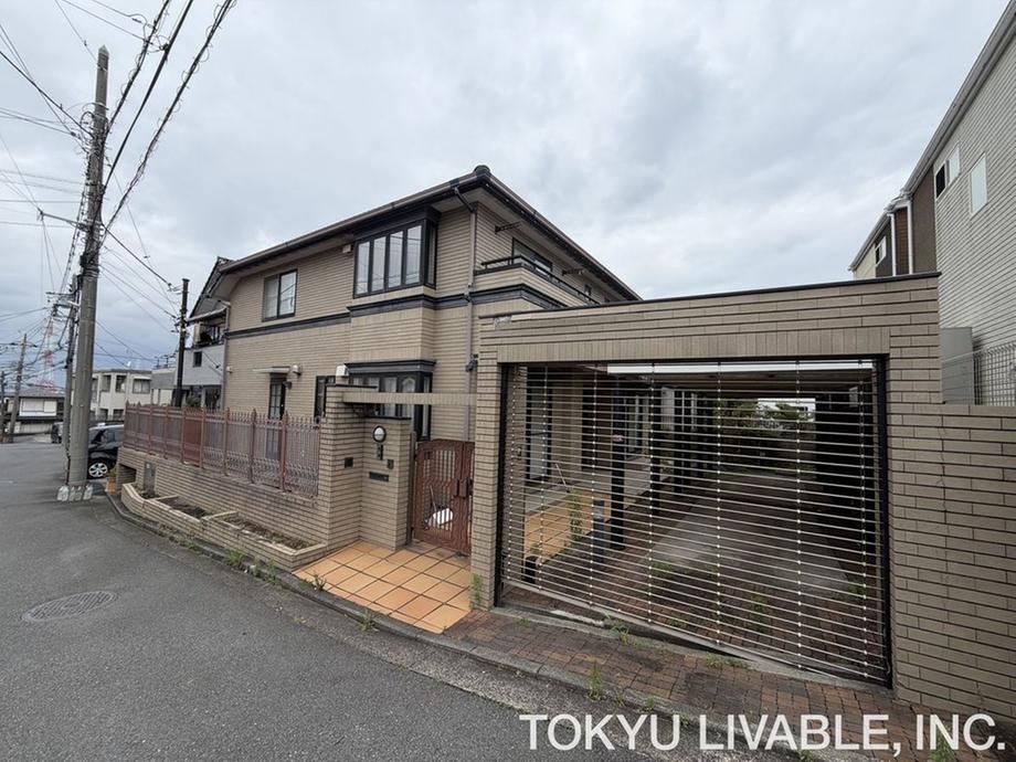 6LDK house in Tsurumi Ward, Yokohama, Kanagawa - Photo 1