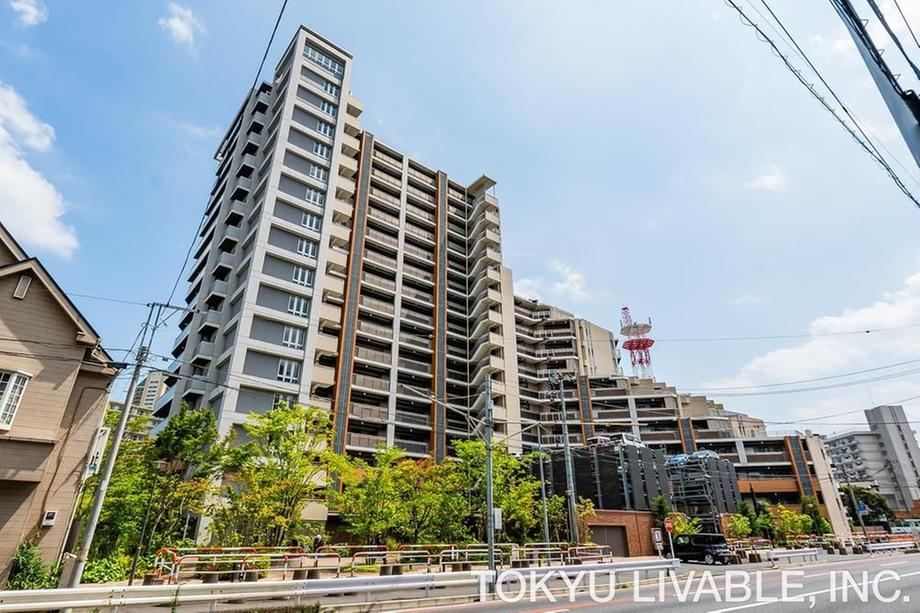 2LDK apartment in Kawaguchi, Saitama - Photo 1