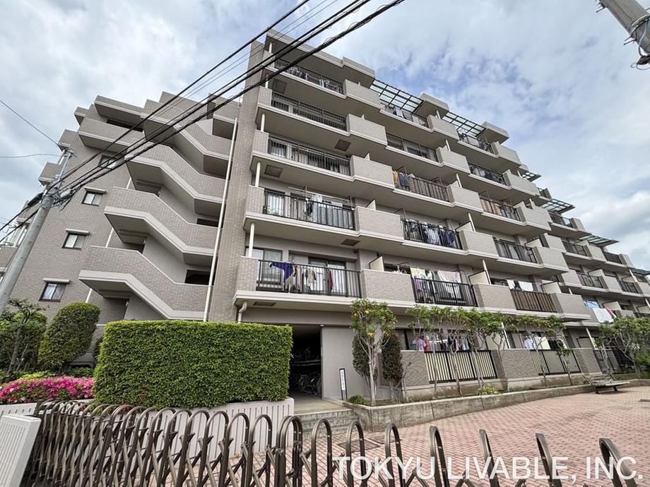 2LDK+S apartment in Narashino, Chiba - Photo 1