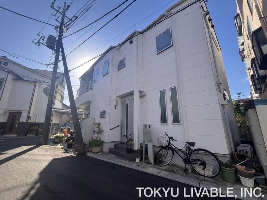 3LDK house in Ichikawa, Chiba - Photo 1