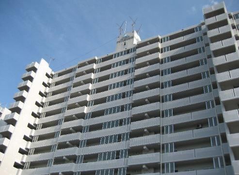 3LDK apartment in Matsuyama, Ehime - Photo 1