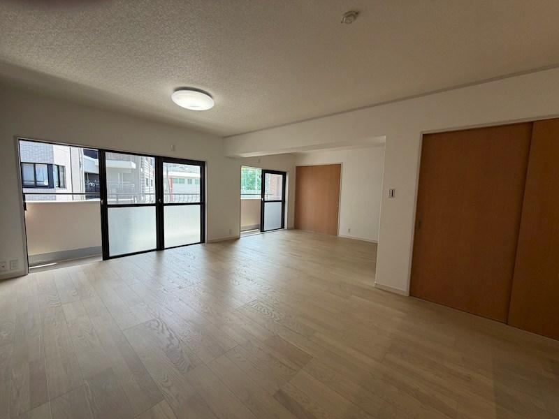 3LDK apartment in Sawara Ward, Fukuoka - Photo 1