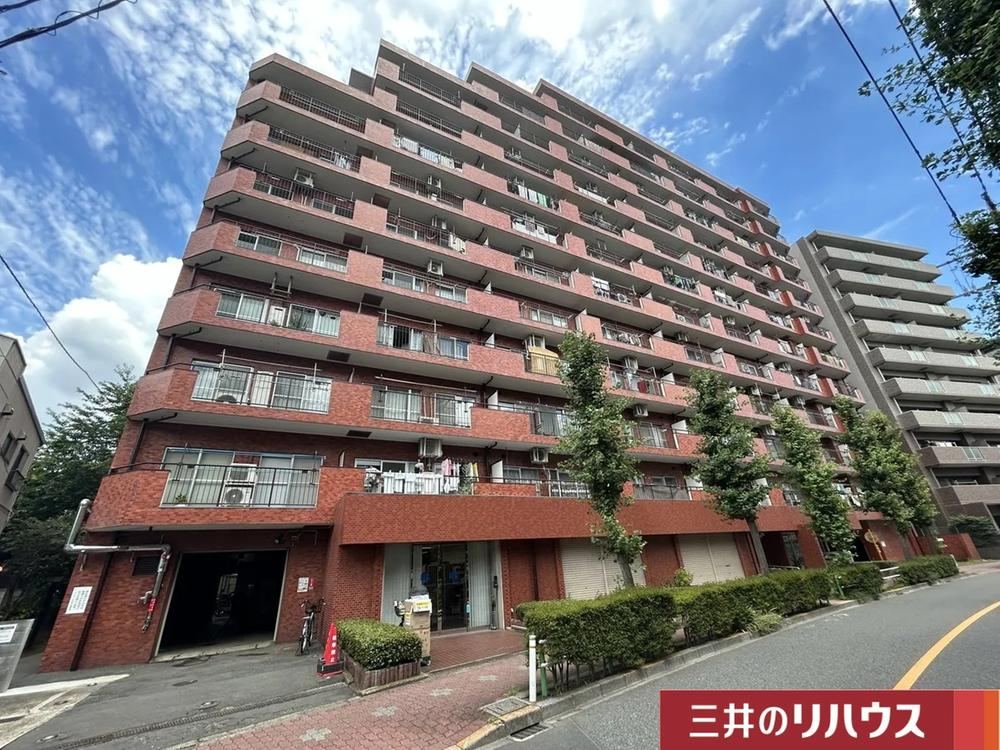 3LDK apartment in Itabashi Ward, Tokyo - Photo 1