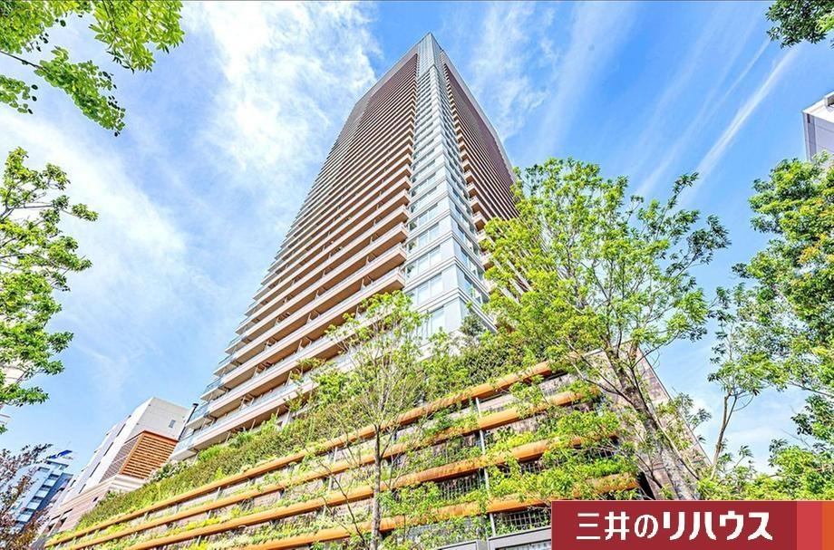 3LDK apartment in Shinagawa Ward, Tokyo - Photo 1