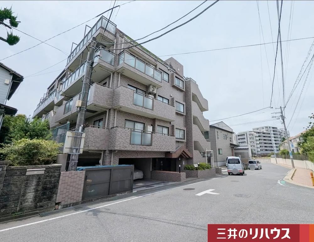 3LDK apartment in Funabashi, Chiba - Photo 1