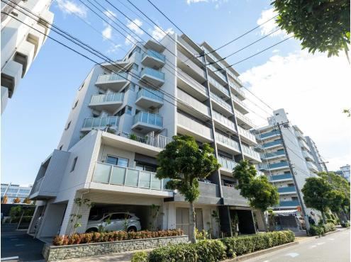 2LDK+S apartment in Koto Ward, Tokyo - Photo 1