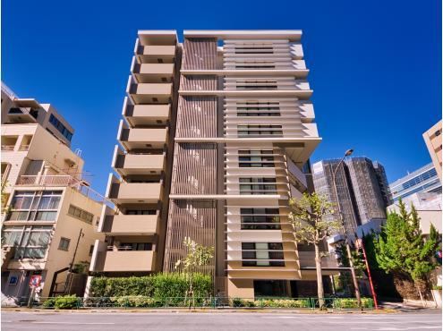 2LDK apartment in Shinjuku Ward, Tokyo - Photo 1