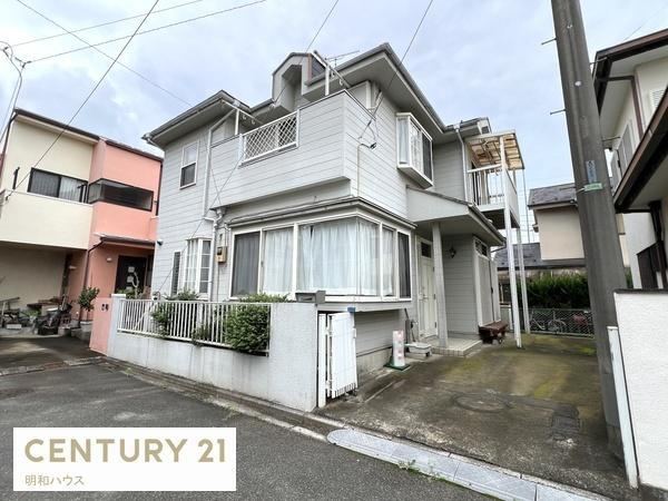 4LDK house in Tsurugashima, Saitama - Photo 1