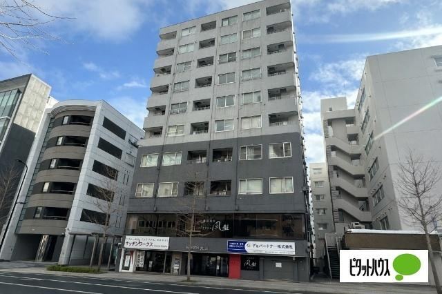 2LDK apartment in Chuo Ward, Sapporo, Hokkaido - Photo 1