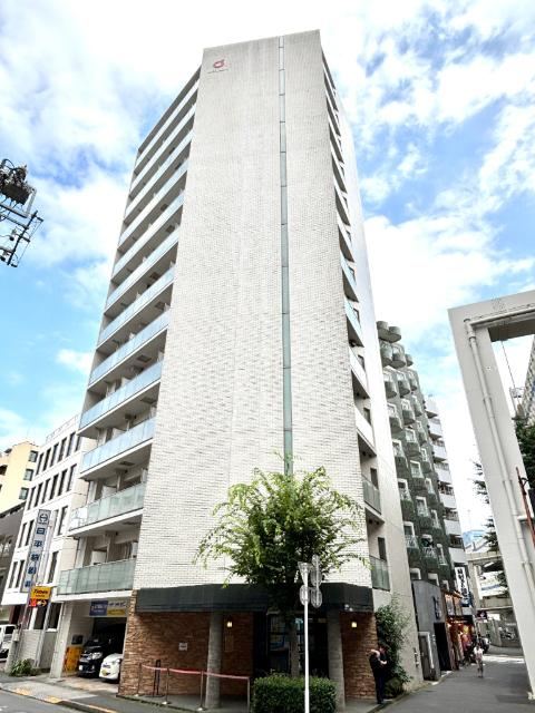 1LDK apartment in Minato Ward, Tokyo - Photo 1
