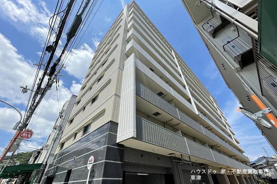 1LDK+S apartment in Hyogo Ward, Kobe, Hyogo - Photo 1