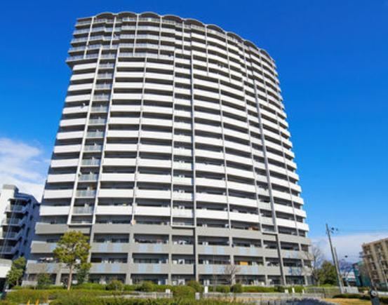 3LDK apartment in Minato Ward, Osaka - Photo 1