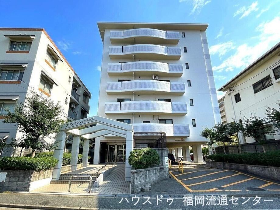 2LDK apartment in Higashi Ward, Fukuoka - Photo 1