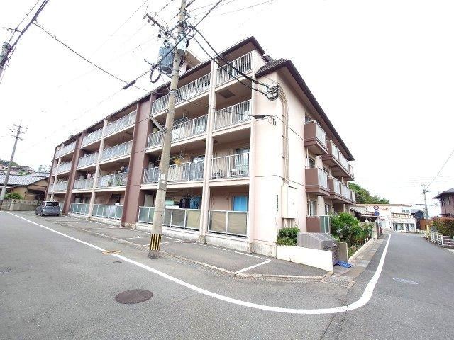 4LDK apartment in Wakamatsu Ward, Kitakyushu, Fukuoka - Photo 1