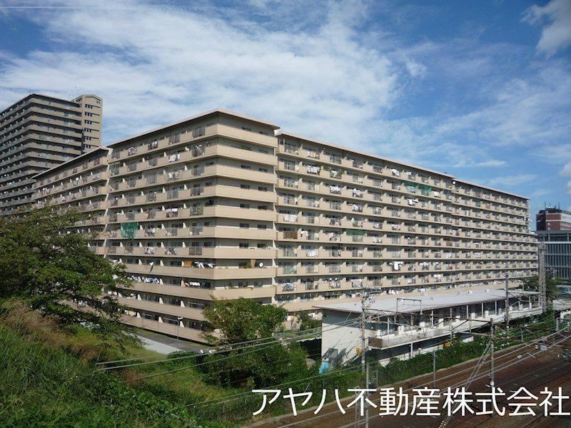 3LDK apartment in Kusatsu, Shiga - Photo 1
