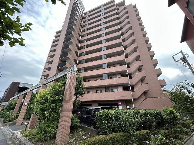 4LDK apartment in Edogawa Ward, Tokyo - Photo 1