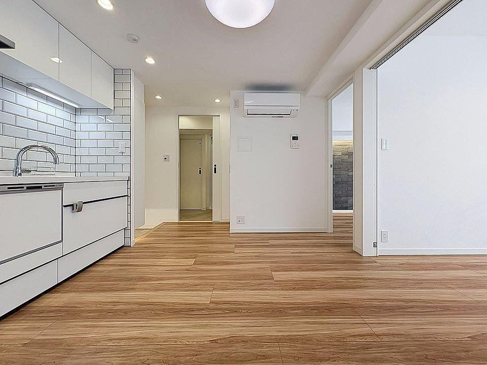 2DK apartment in Taito Ward, Tokyo - Photo 1