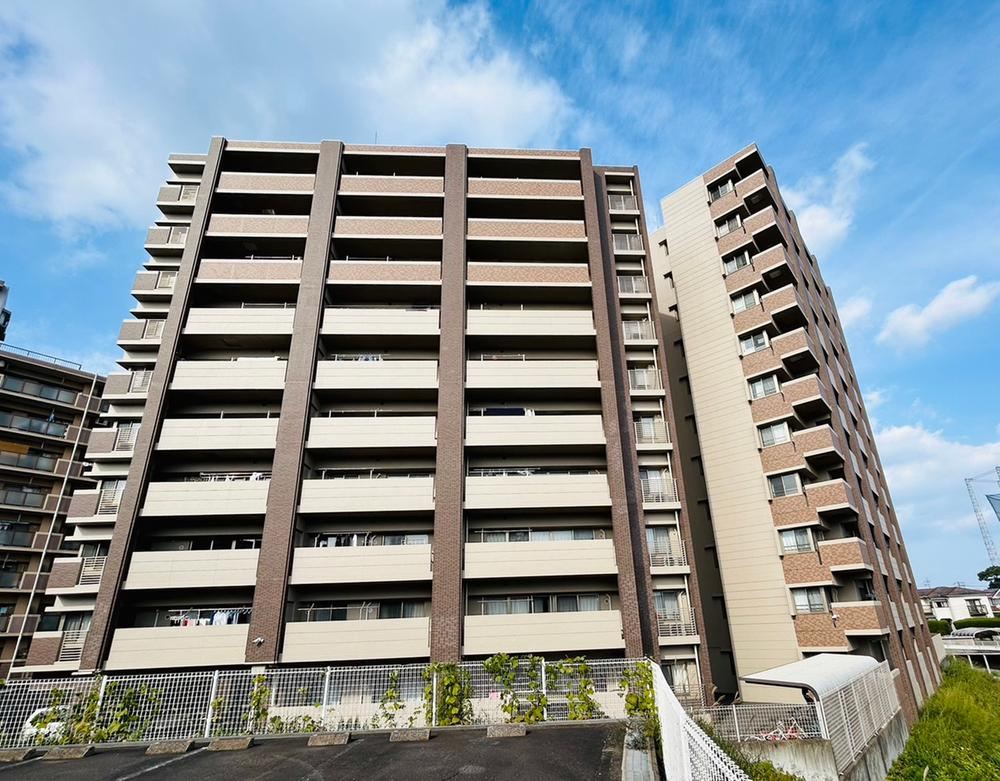 4LDK apartment in Oita, Oita - Photo 1