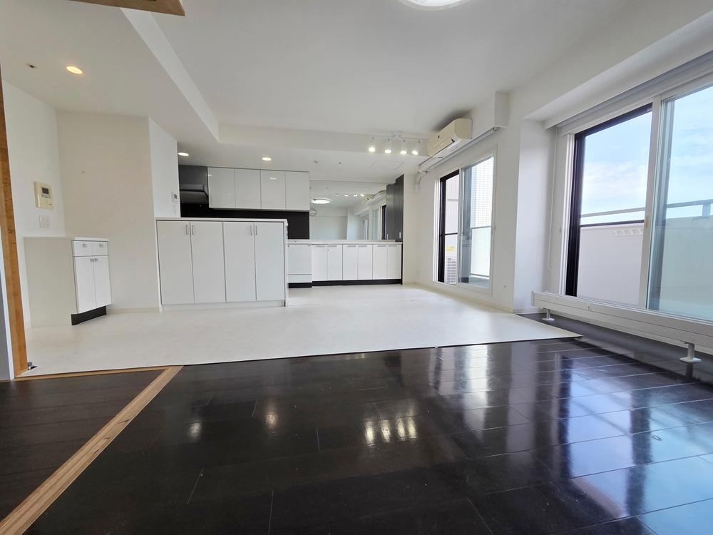 3LDK apartment in Chuo Ward, Sapporo, Hokkaido - Photo 1
