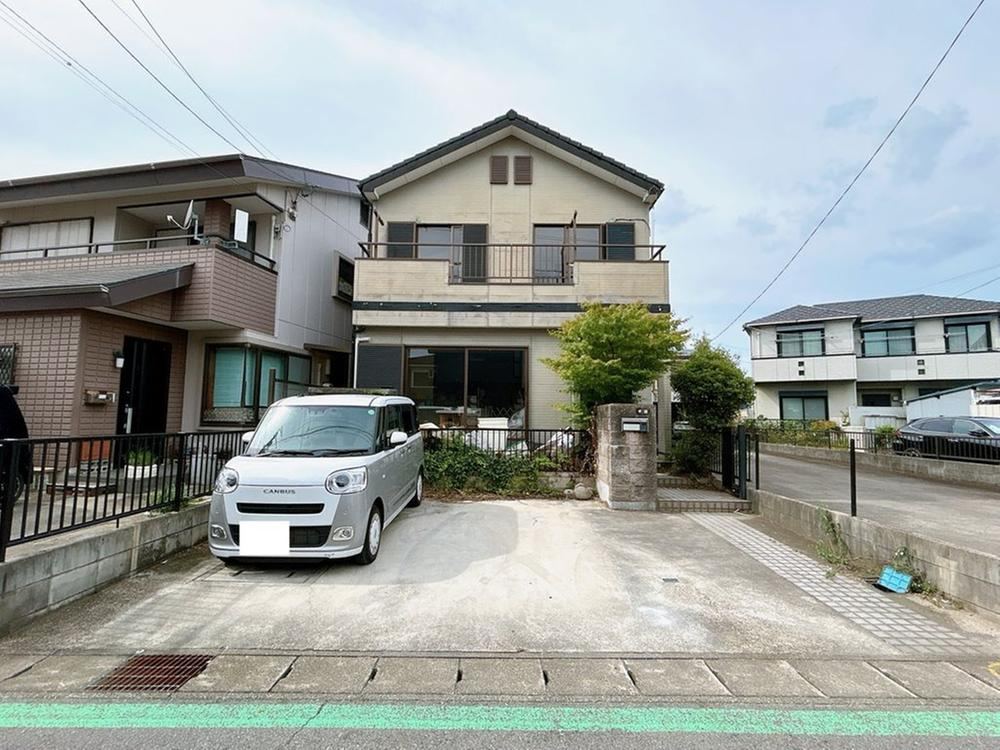 4LDK house in Komaki, Aichi - Photo 1