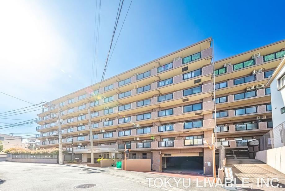 3LDK apartment in Minami Ward, Yokohama, Kanagawa - Photo 1