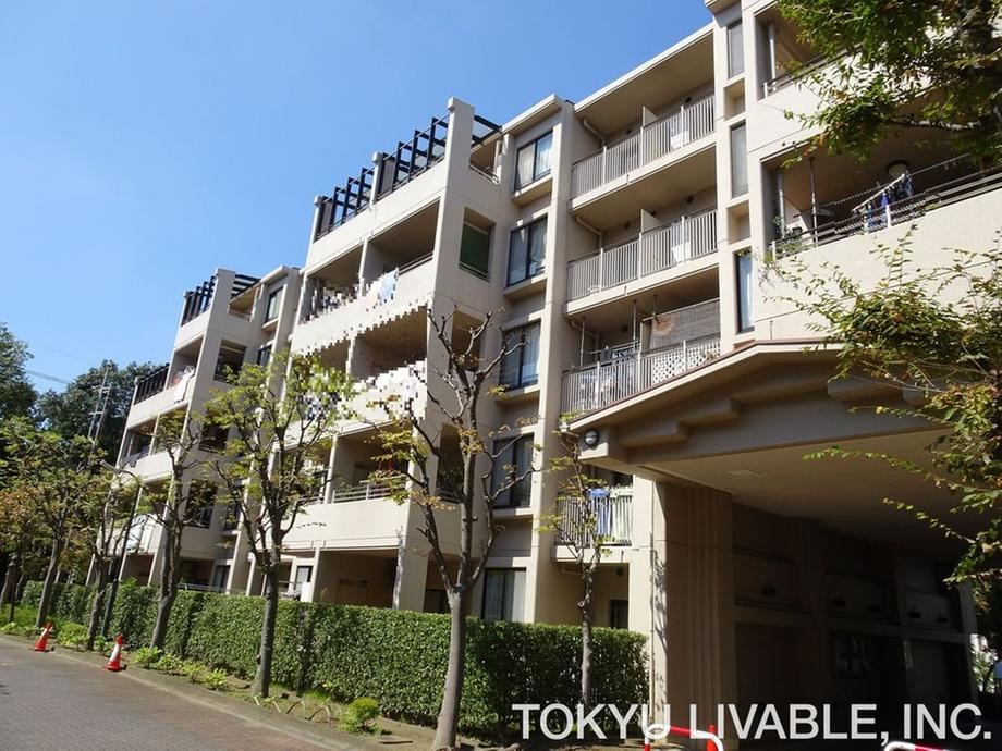 4LDK apartment in Midori Ward, Yokohama, Kanagawa - Photo 1