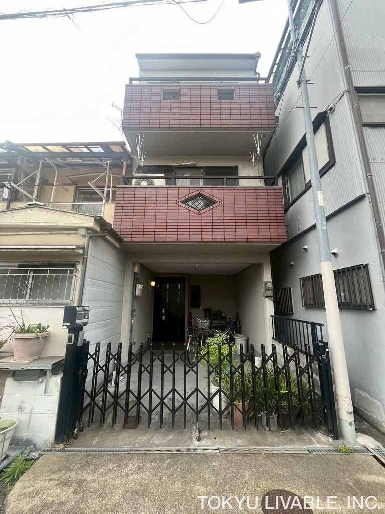 3DK house in Yao, Osaka - Photo 1