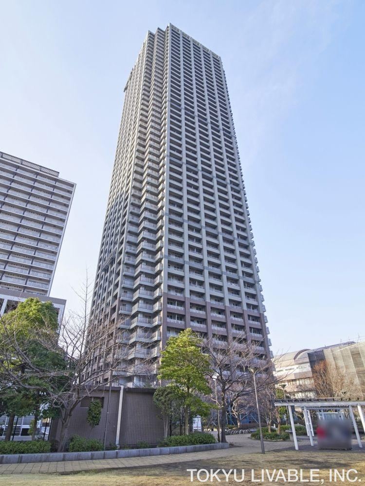 2LDK+S apartment in Chuo Ward, Tokyo - Photo 1