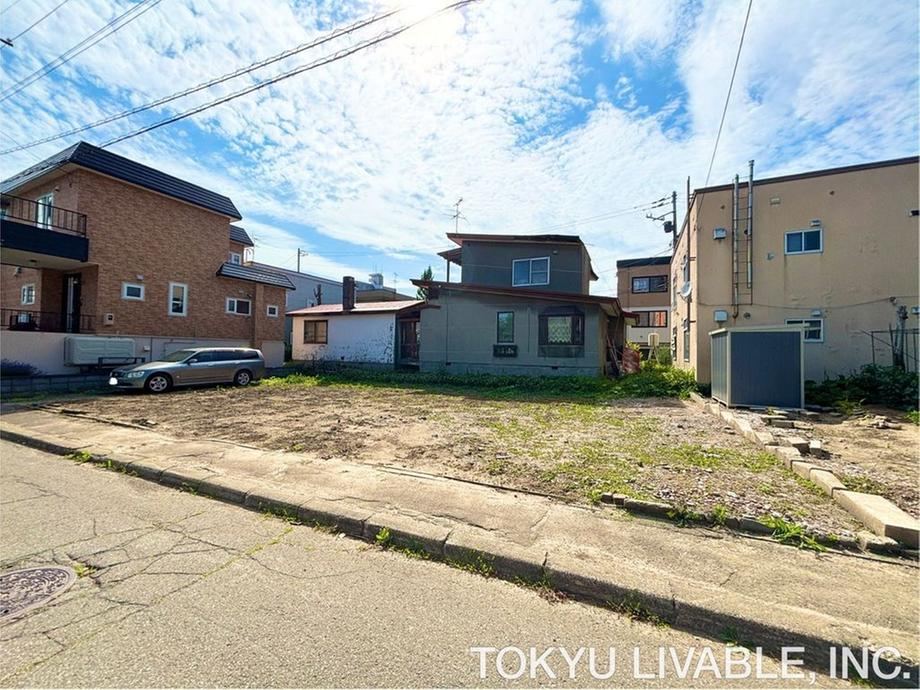 192 m² land in Higashi Ward, Sapporo, Hokkaido - Photo 1