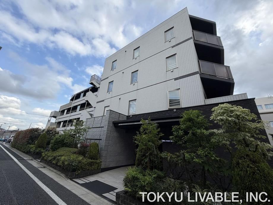 2LDK+S apartment in Nerima Ward, Tokyo - Photo 1