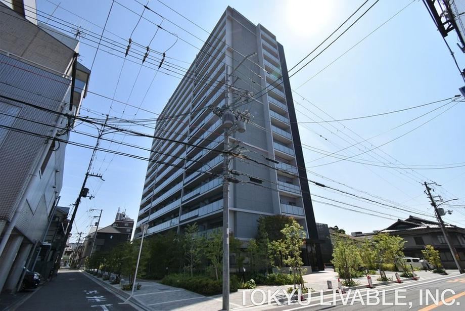 3LDK apartment in Higashinari Ward, Osaka - Photo 1