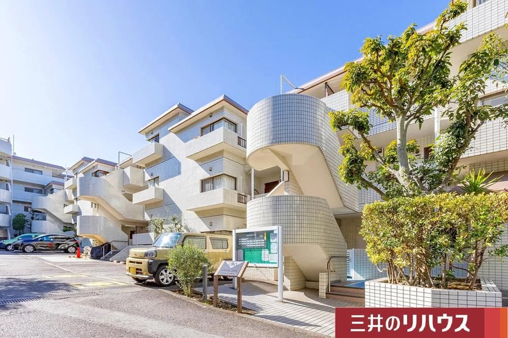 3LDK apartment in Kamakura, Kanagawa - Photo 1