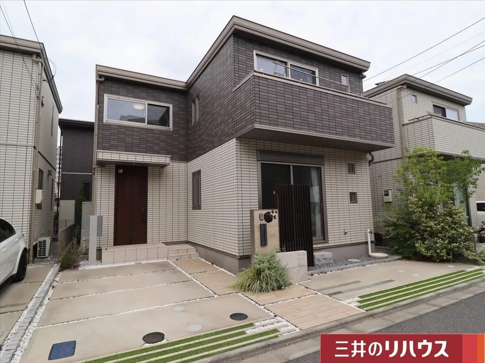 4LDK house in Mihama Ward, Chiba - Photo 1