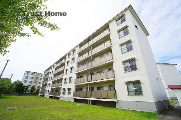 3LDK apartment in Suma Ward, Kobe, Hyogo - Photo 1